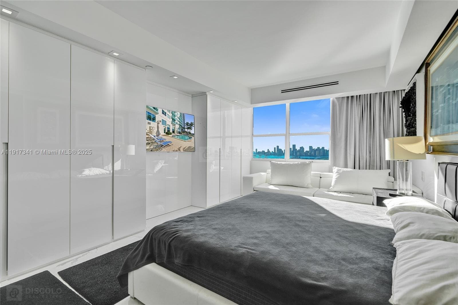 650 West Ave, Miami Beach FL 33139 — 42