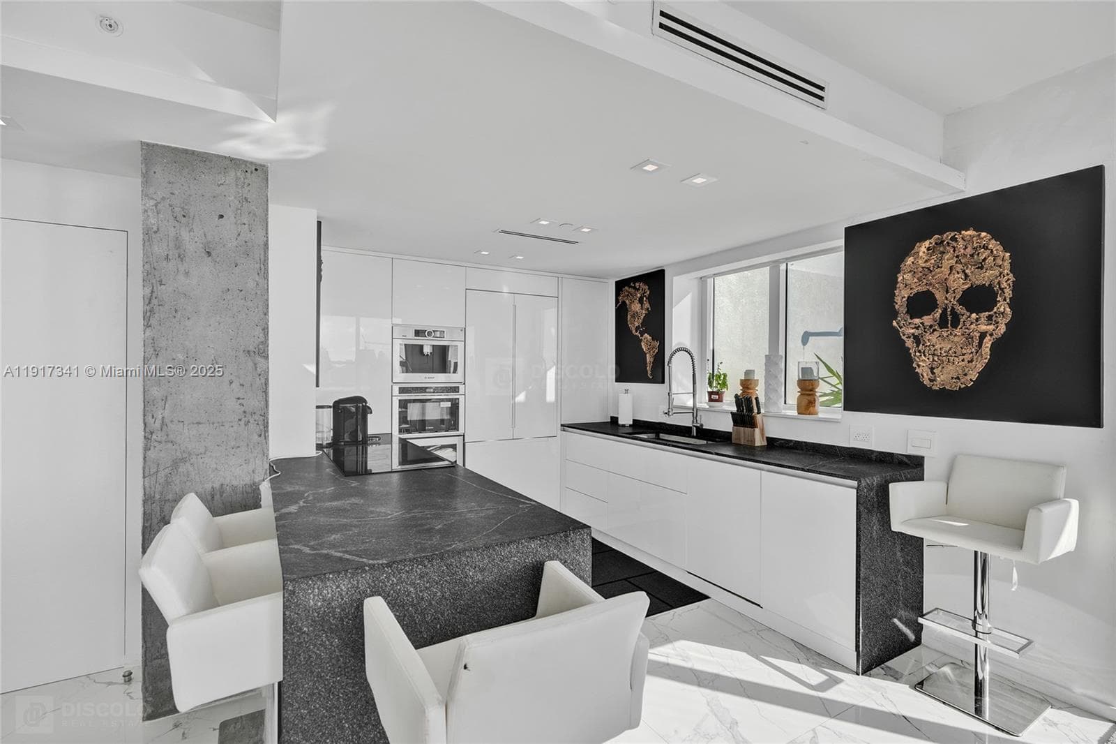 650 West Ave, Miami Beach FL 33139 — 12