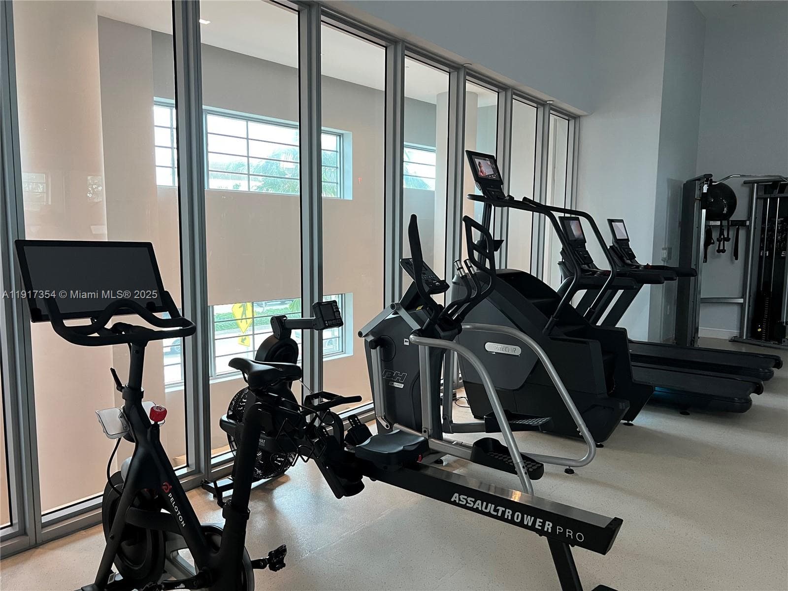 6620 Indian Creek Dr # 617, Miami Beach FL 33141 — 30