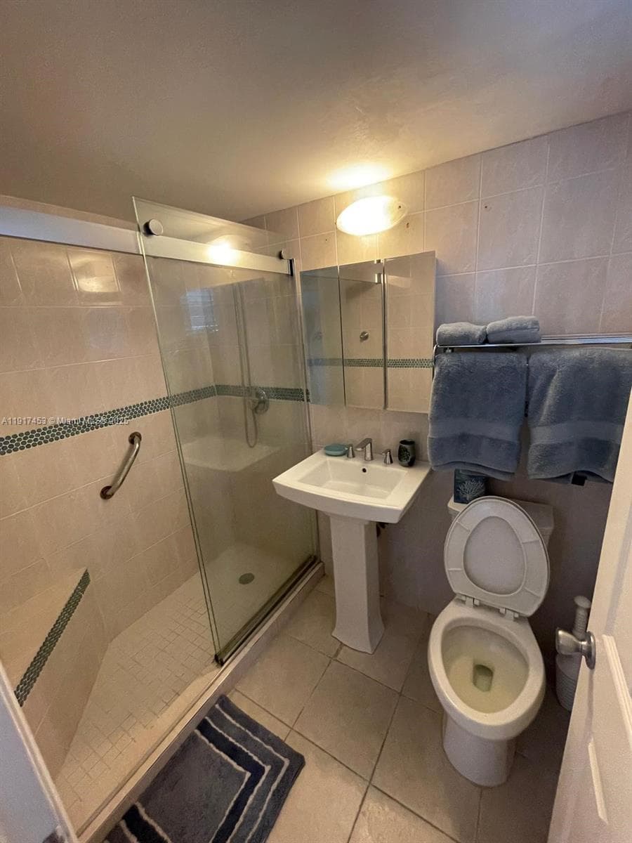 6490 Collins Ave # 5, Miami Beach FL 33141 — 9