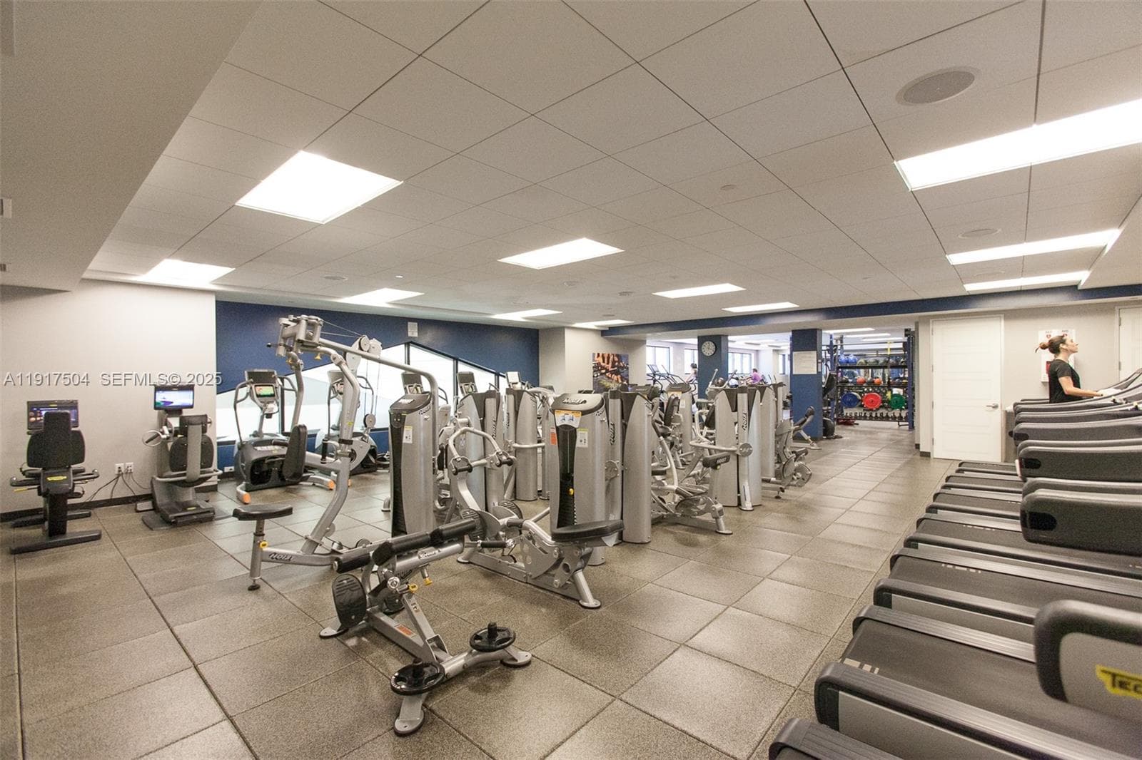 1000 Island Blvd # 602, Aventura FL 33160 — 77