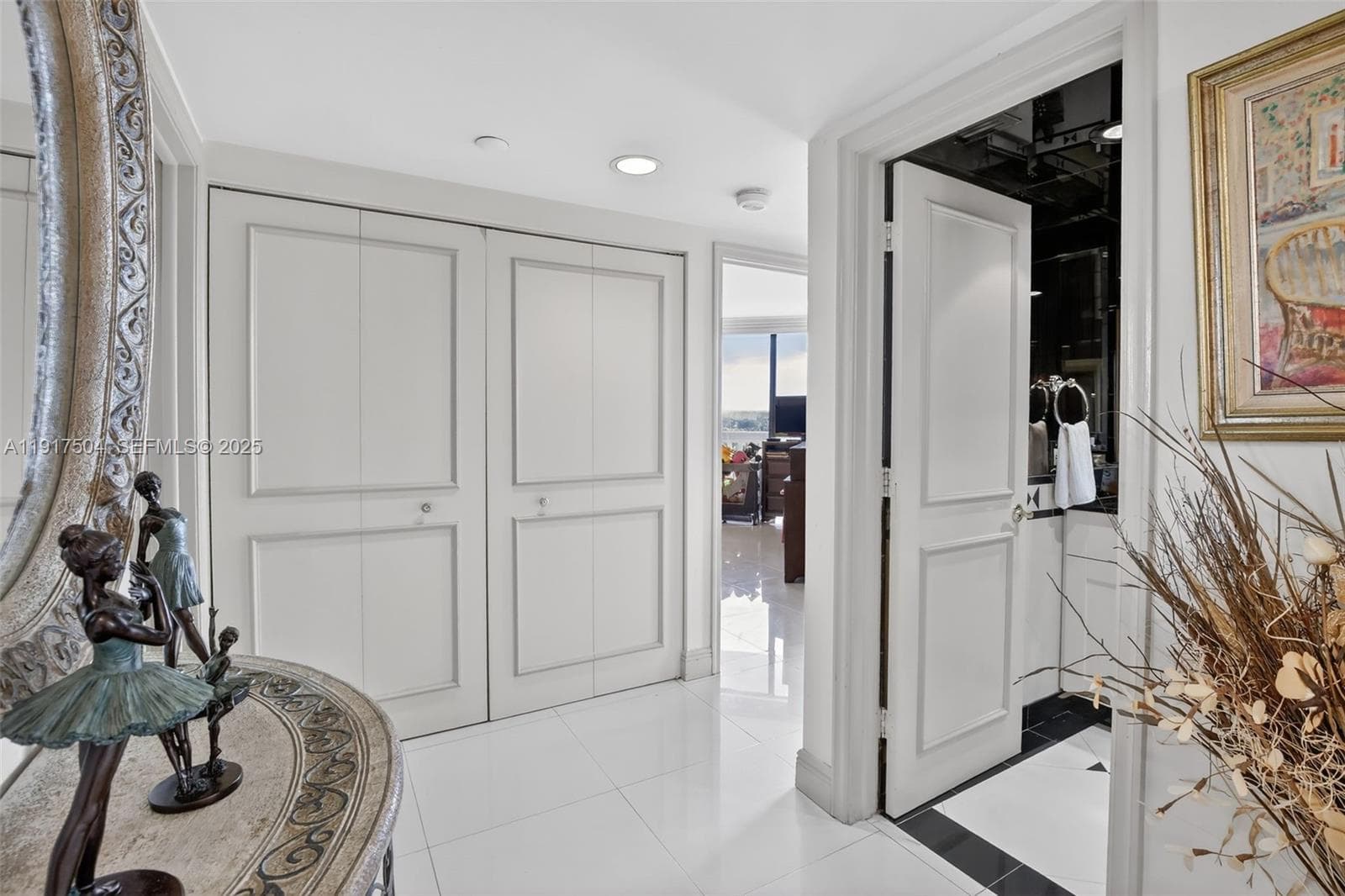 1000 Island Blvd # 602, Aventura FL 33160 — 33