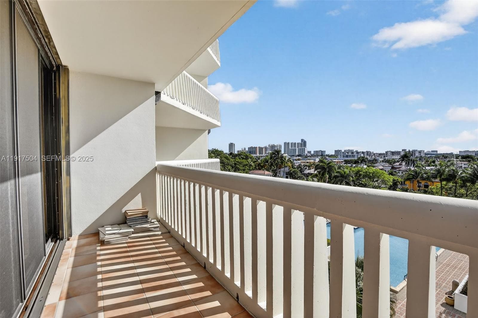 1000 Island Blvd # 602, Aventura FL 33160 — 44