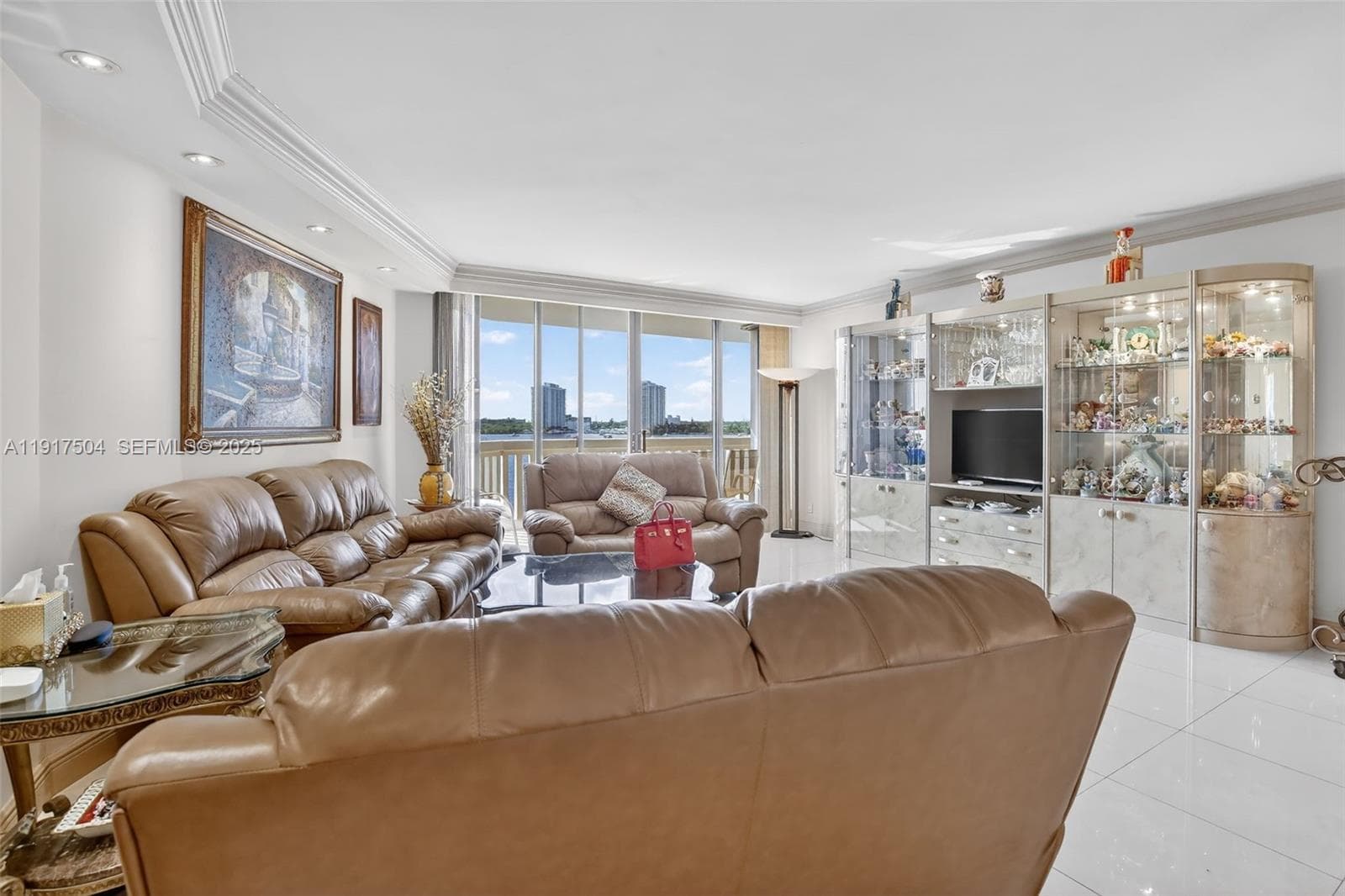 1000 Island Blvd # 602, Aventura FL 33160 — 4