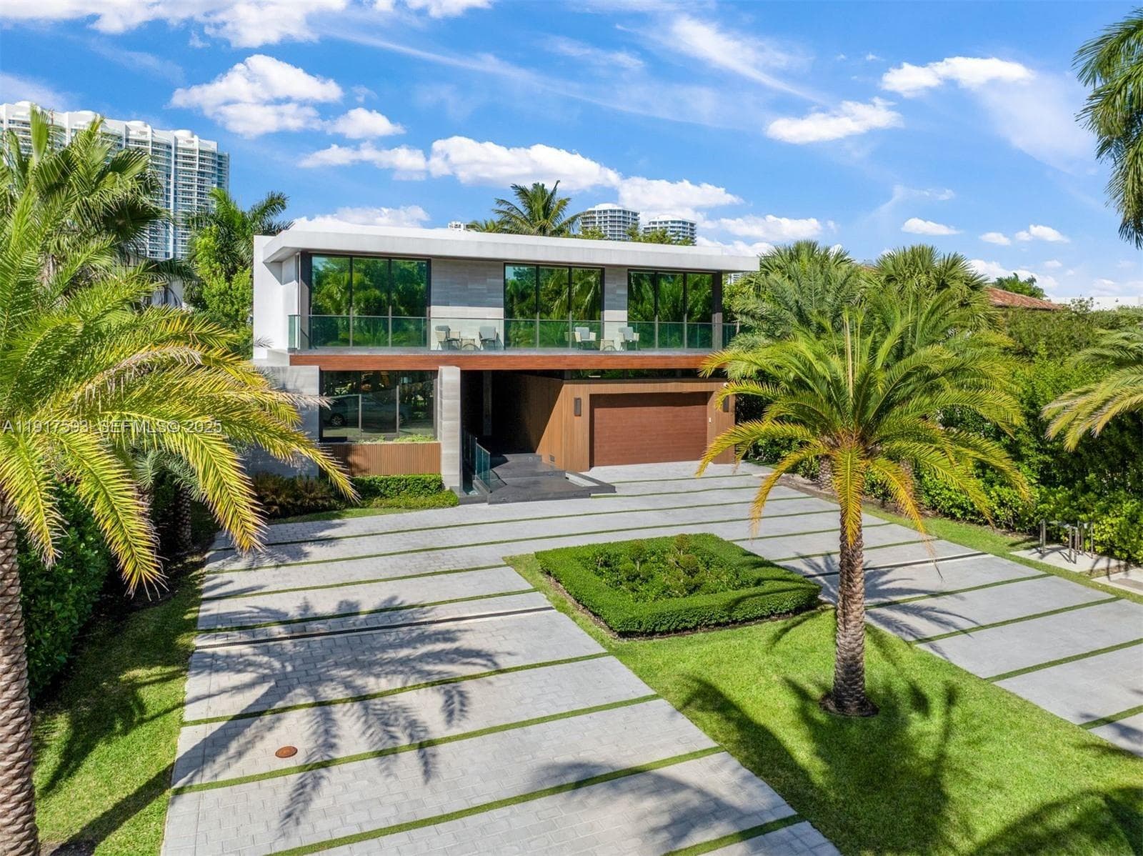 342 S Parkway, Golden Beach FL 33160 — 1