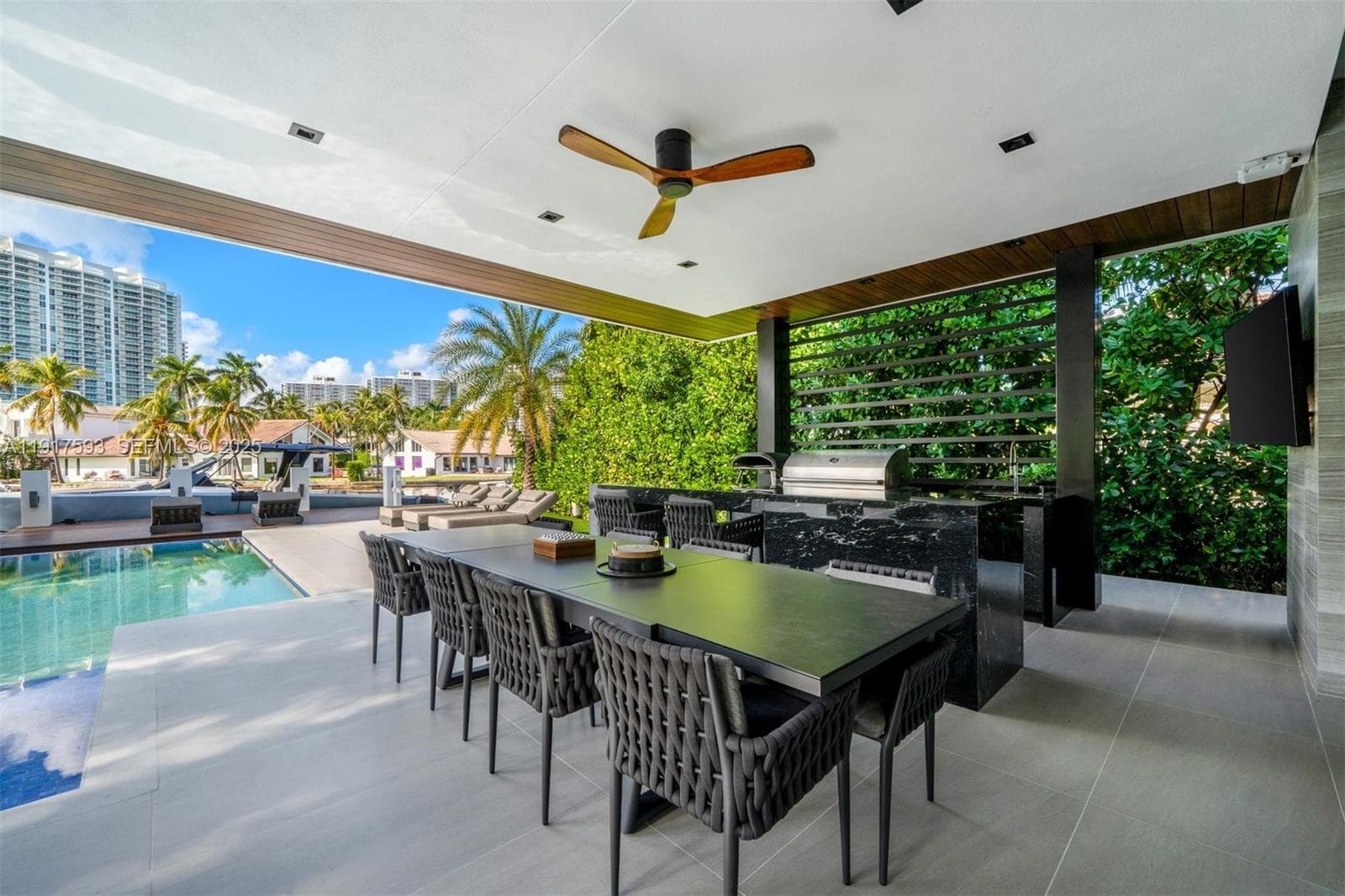 342 S Parkway, Golden Beach FL 33160 — 40