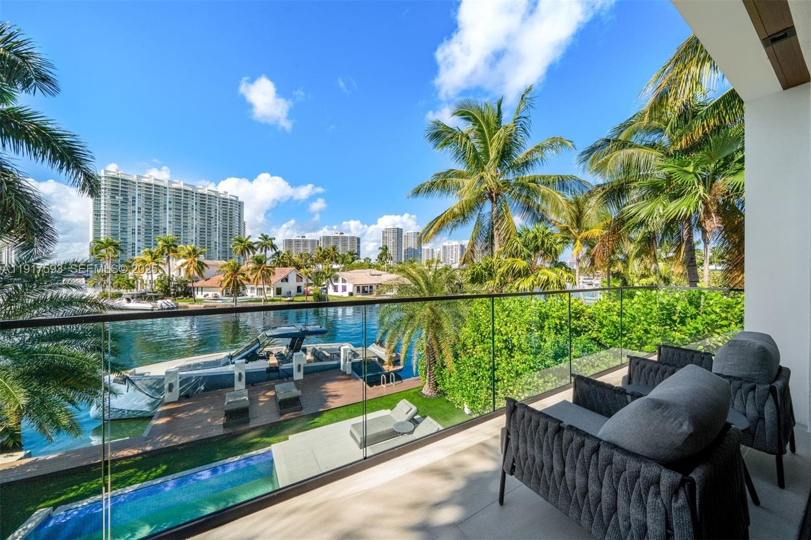 342 S Parkway, Golden Beach FL 33160 — 35