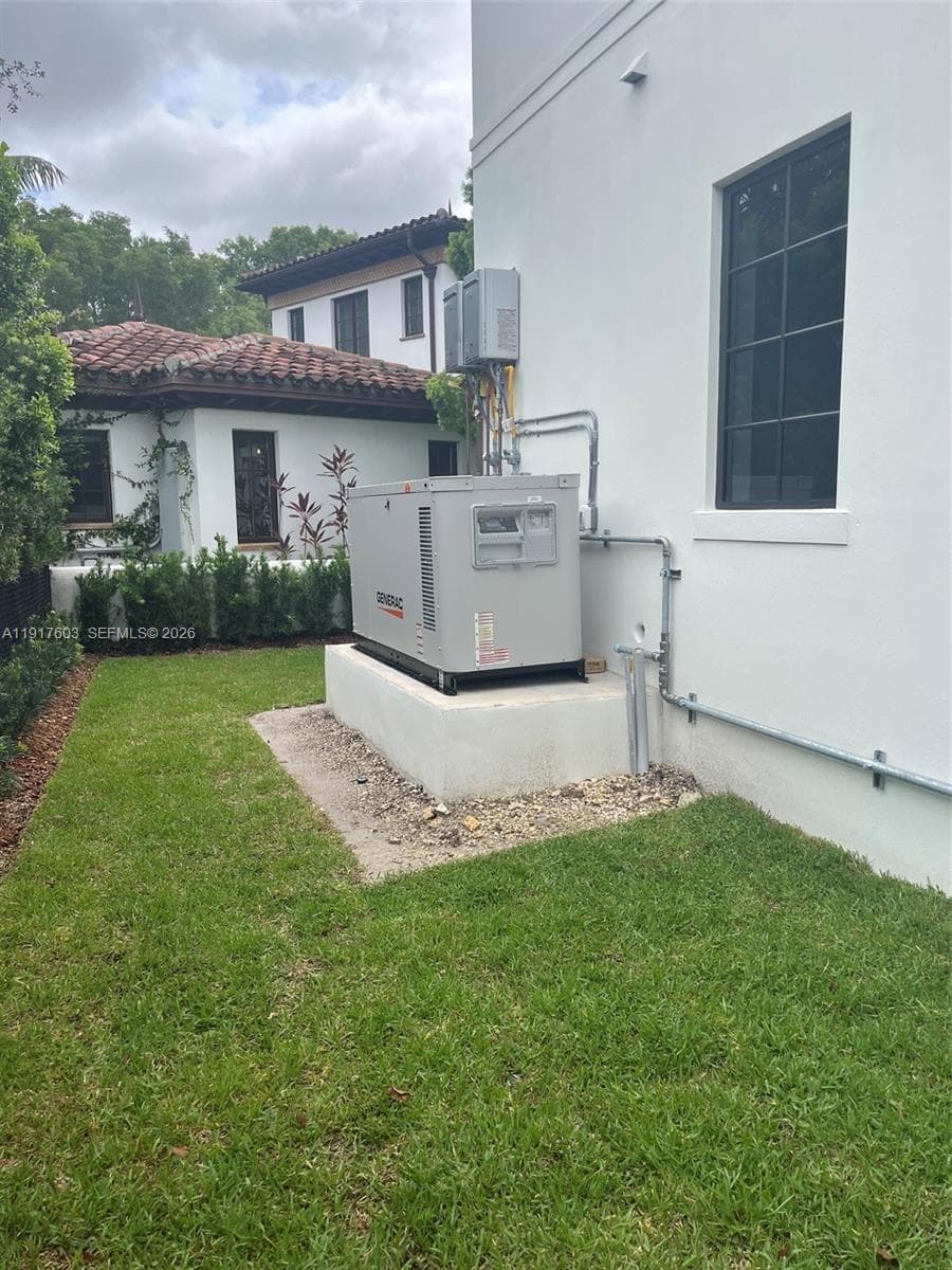 1221 Anastasia Ave, Coral Gables FL 33134 — 35