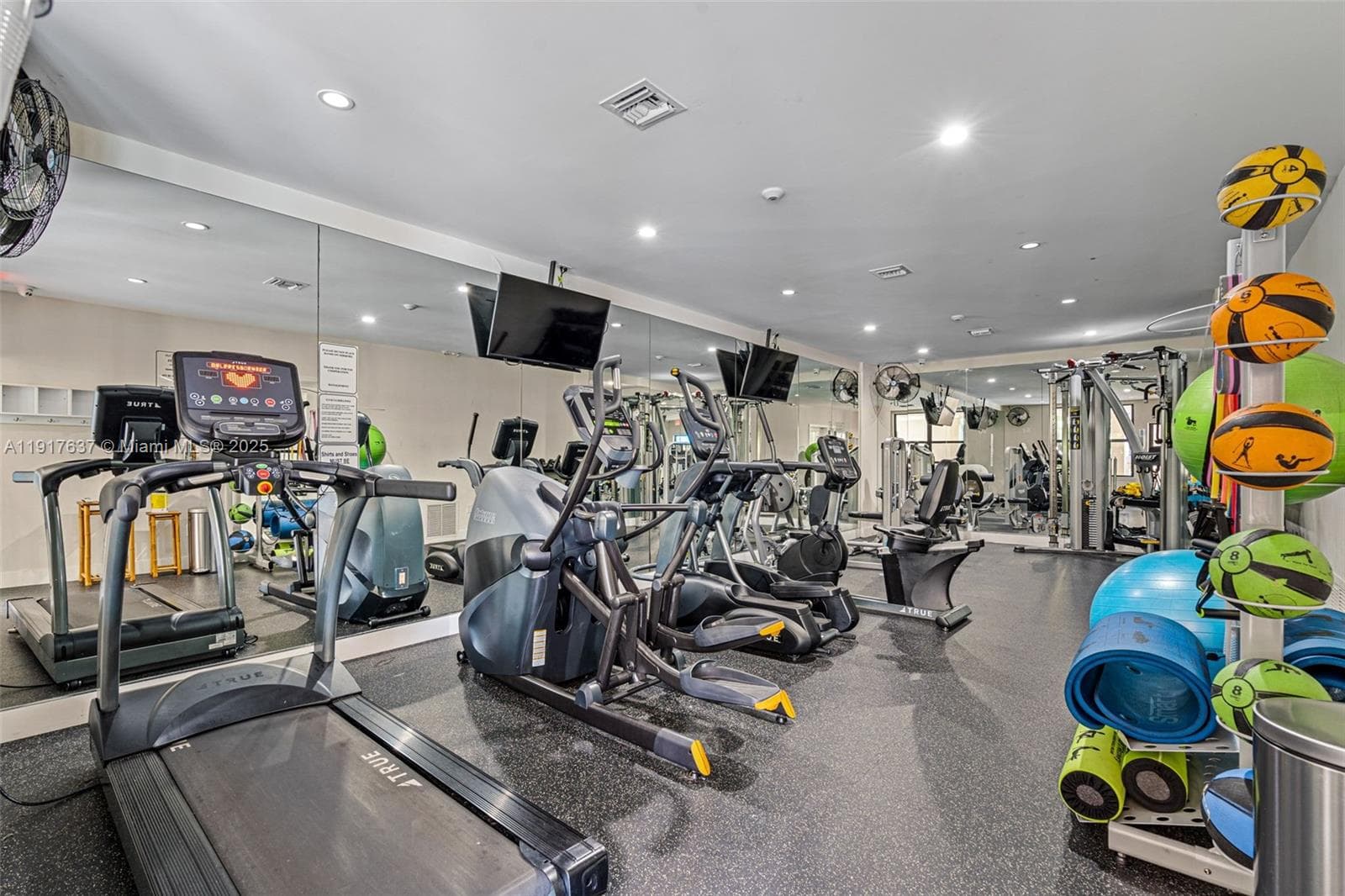 6124 Paradise Point Dr # 6124, Palmetto Bay FL 33157 — 56
