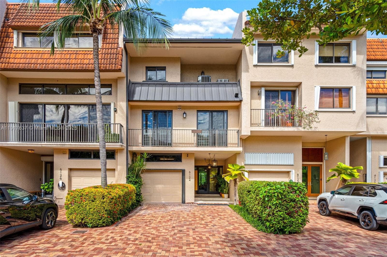 6124 Paradise Point Dr # 6124, Palmetto Bay FL 33157 — 1