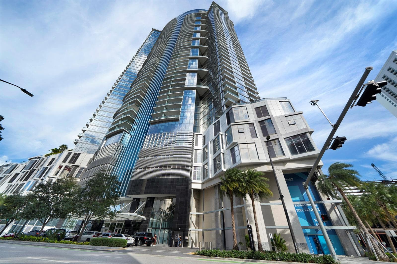 851 NE 1st Avenue # 2410, Miami FL 33132 — 27