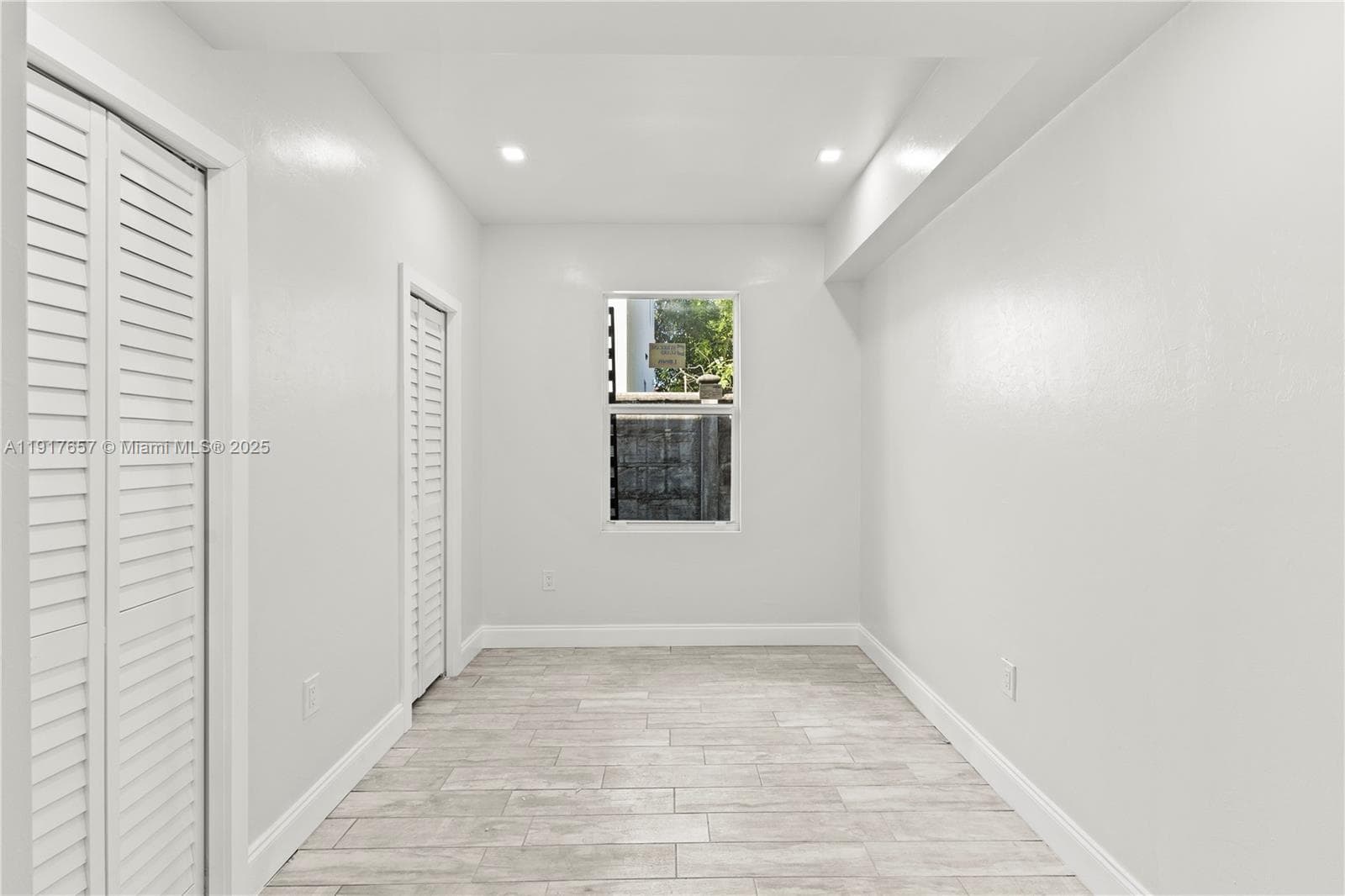 305 NW 58th St, Miami FL 33127 — 19