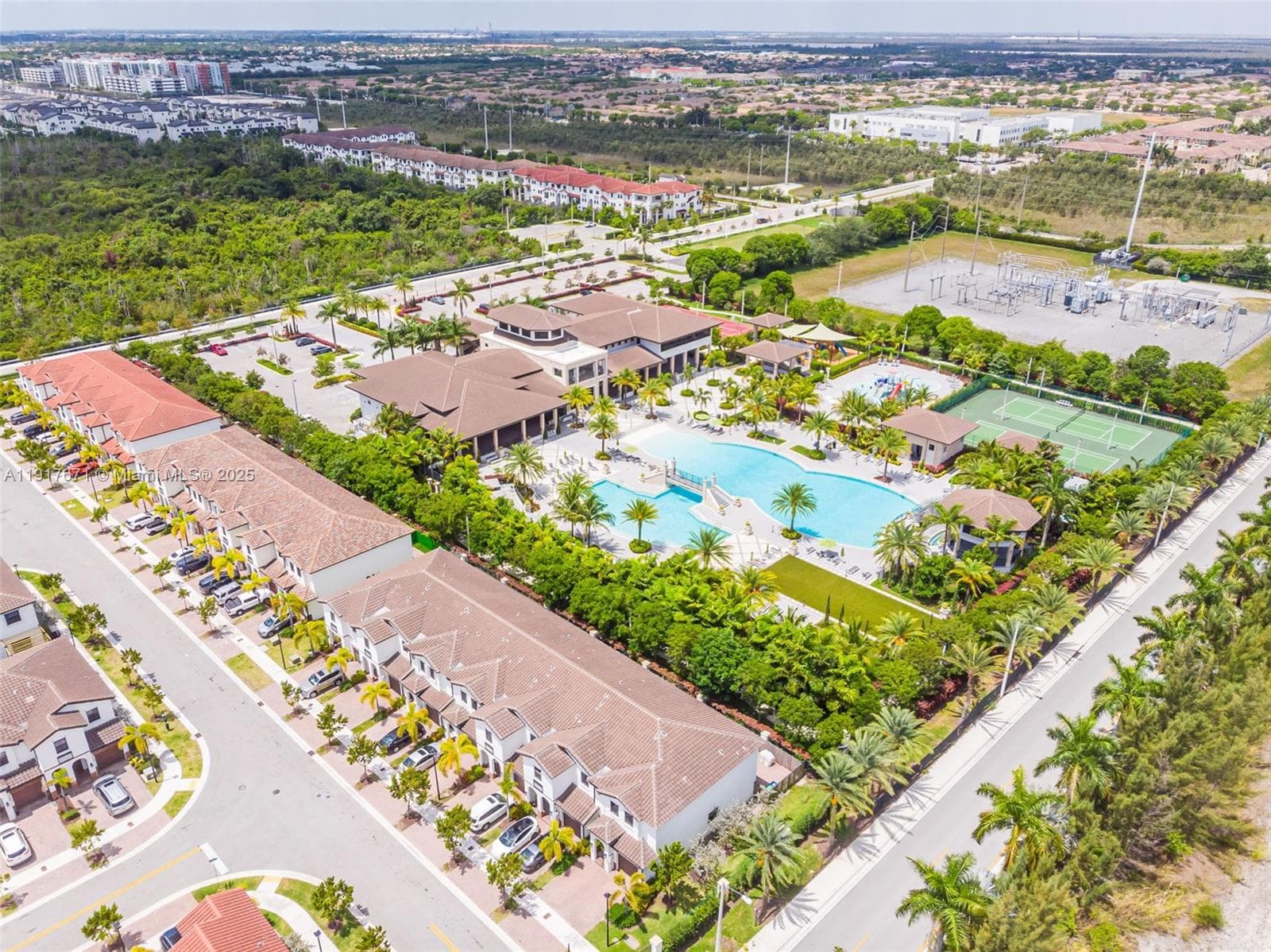 7915 NW 104th Ave # 24, Doral FL 33178 — 54
