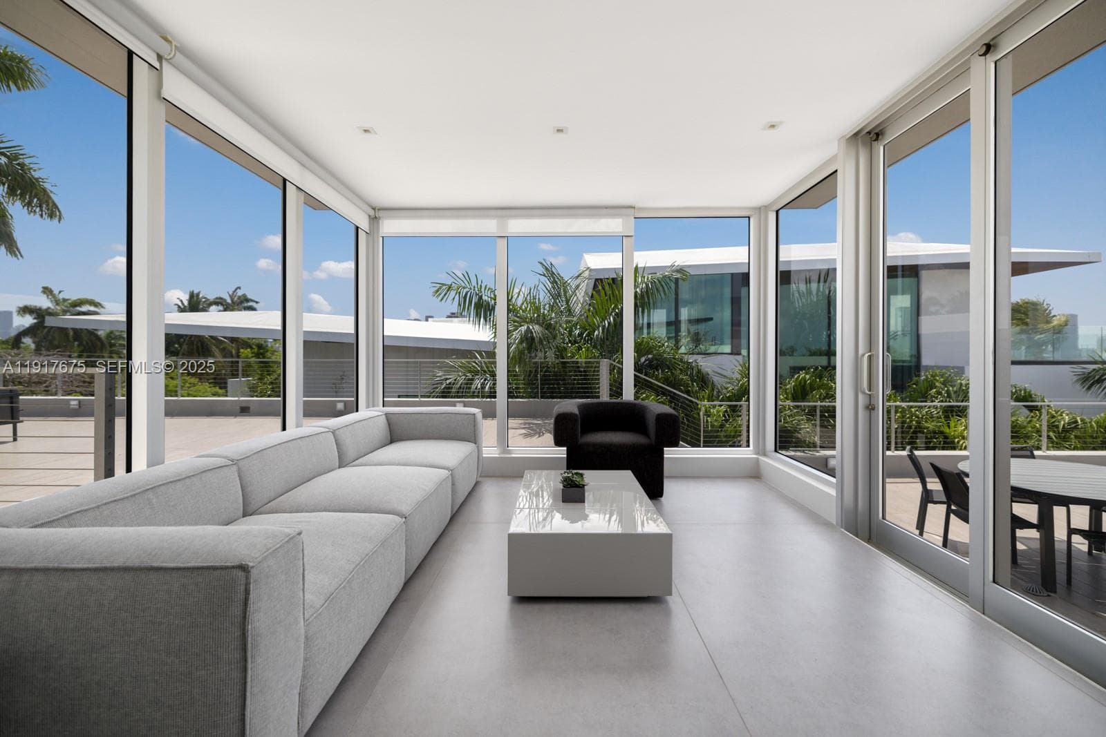 1379 N Venetian Way, Miami FL 33139 — 43