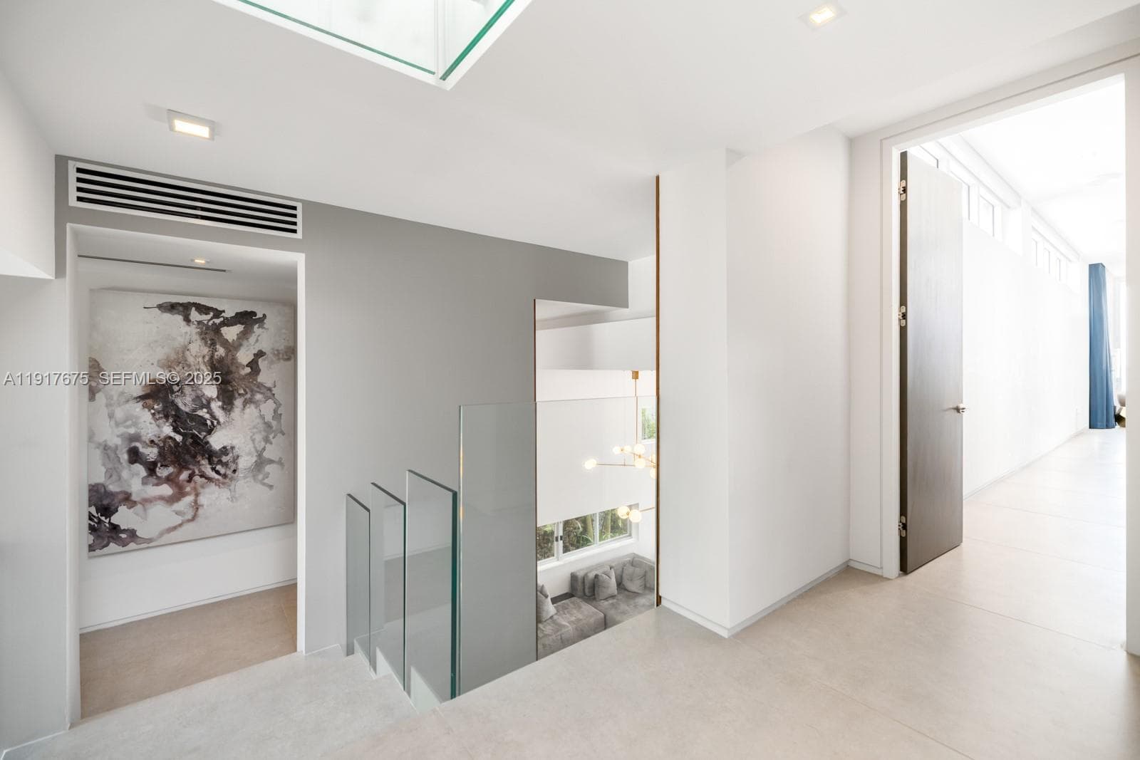 1379 N Venetian Way, Miami FL 33139 — 26