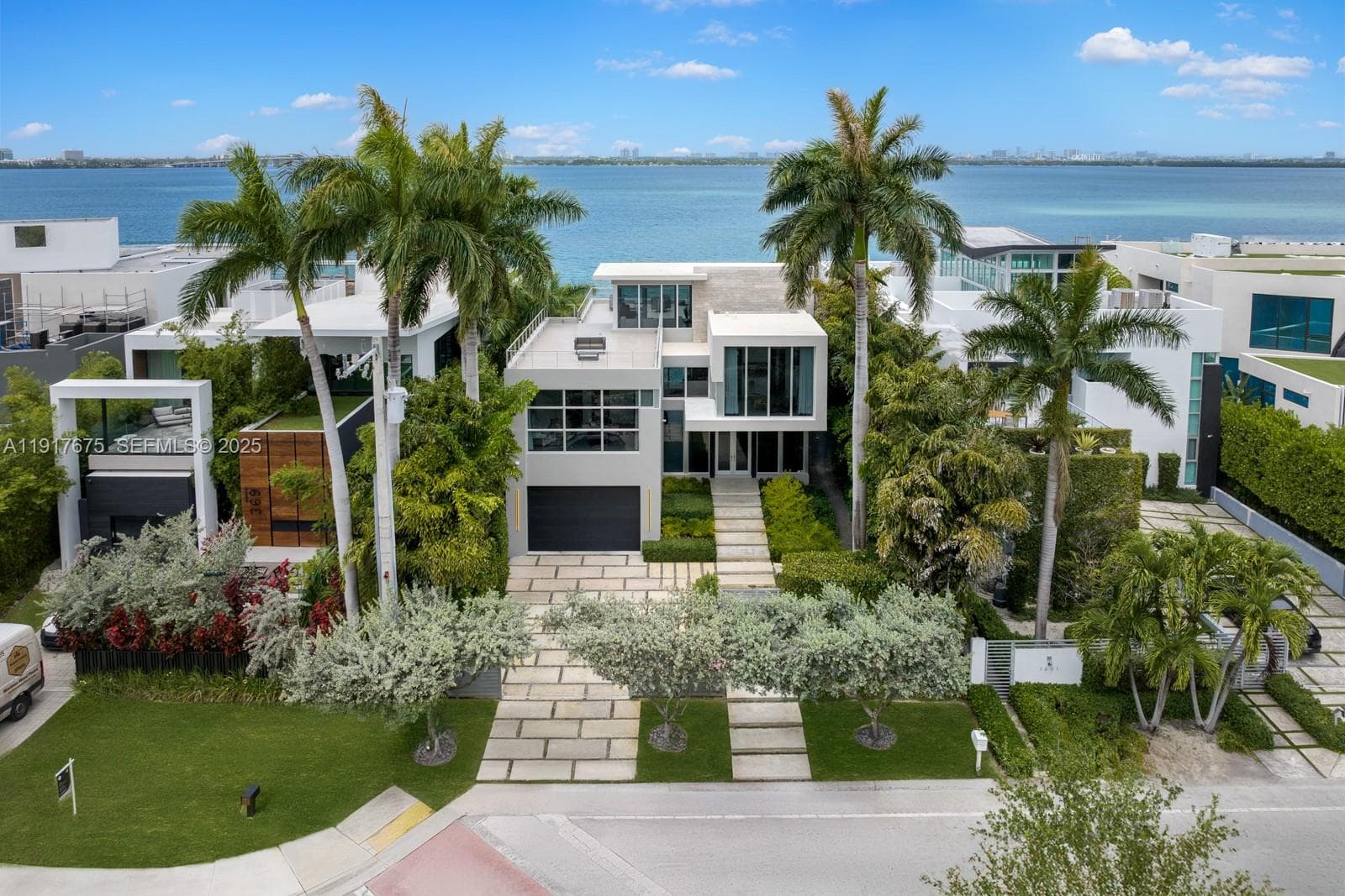 1379 N Venetian Way, Miami FL 33139 — 1