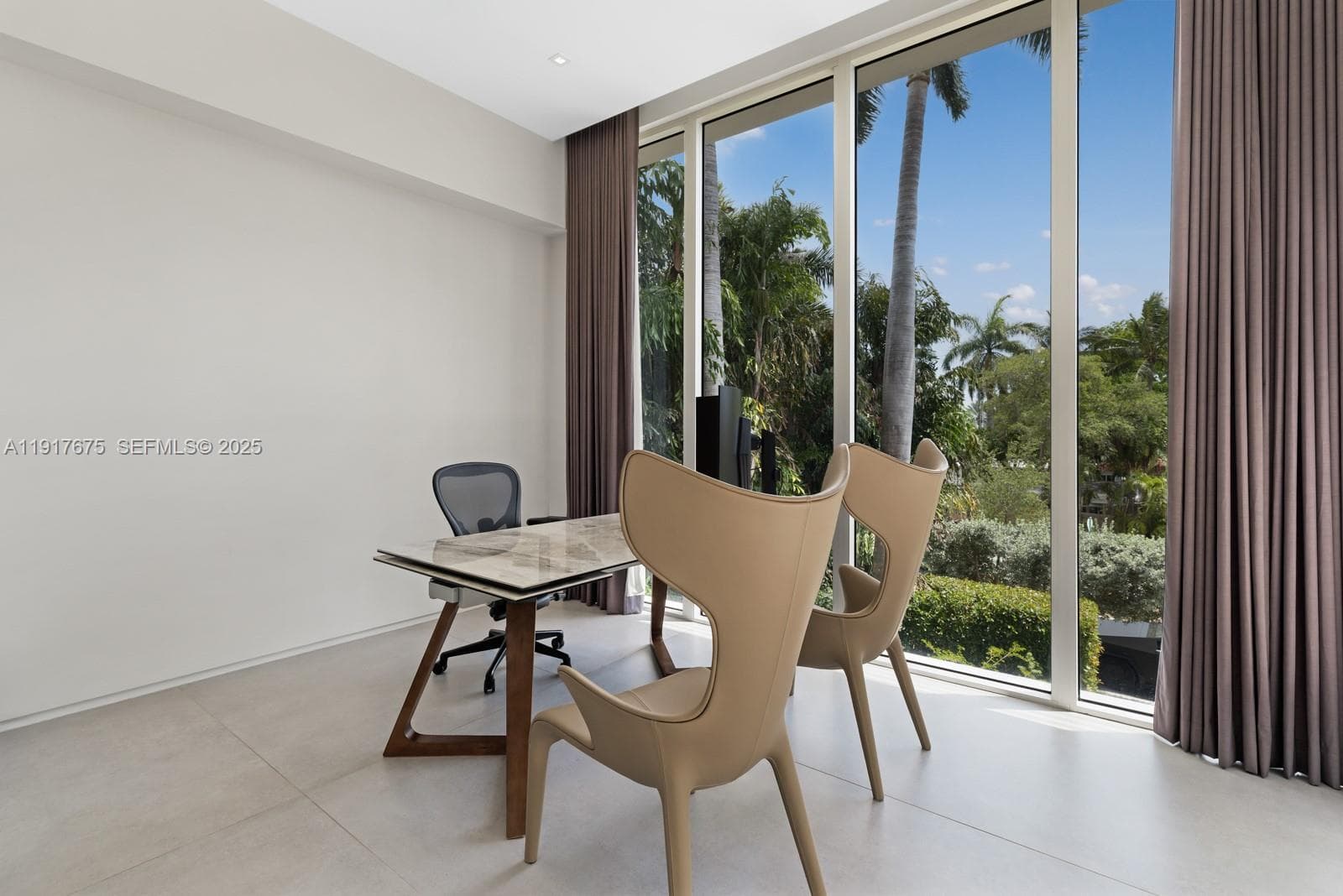 1379 N Venetian Way, Miami FL 33139 — 39