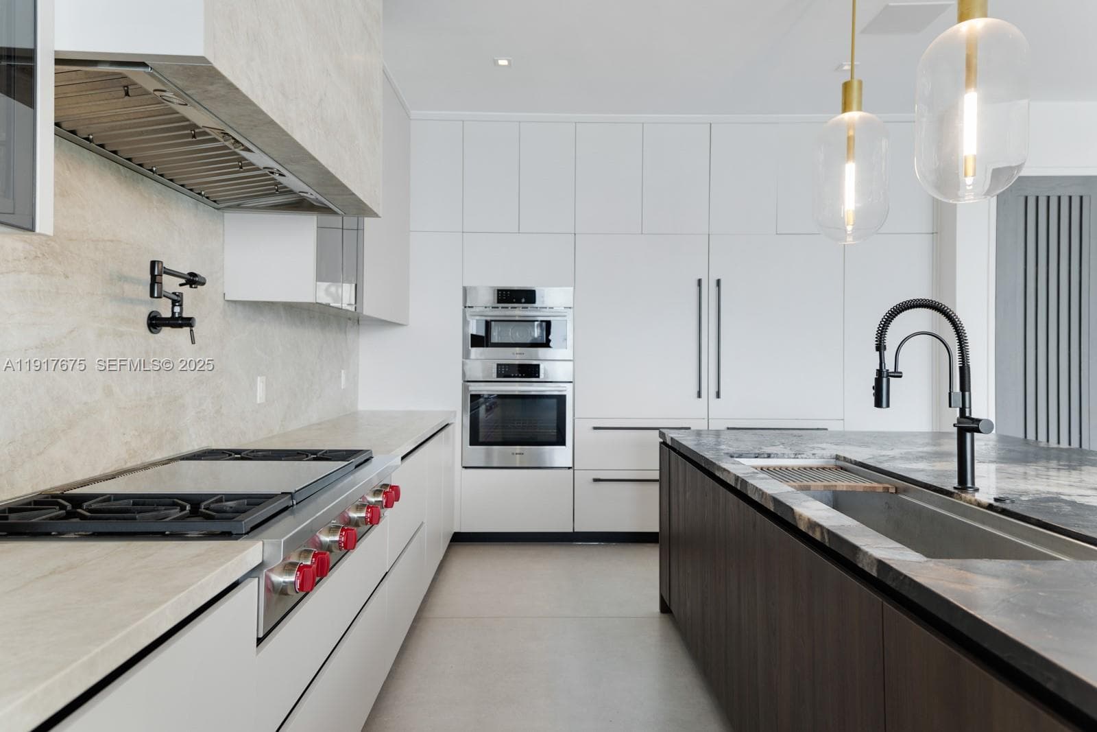 1379 N Venetian Way, Miami FL 33139 — 21