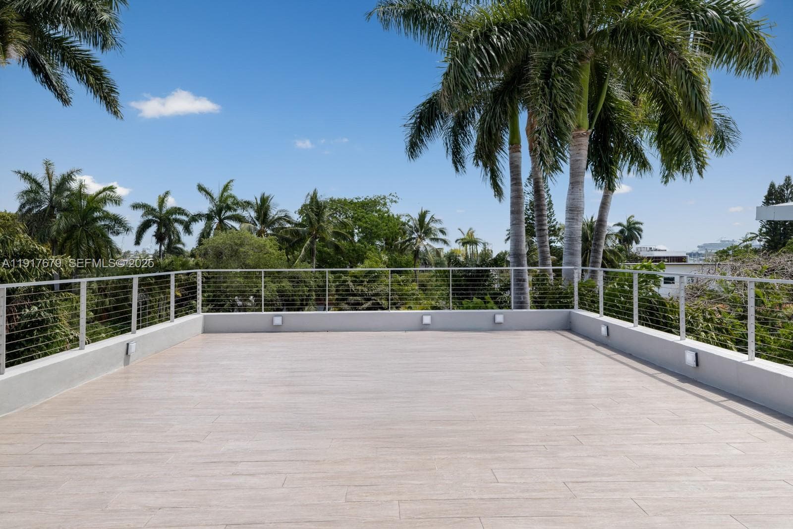 1379 N Venetian Way, Miami FL 33139 — 47