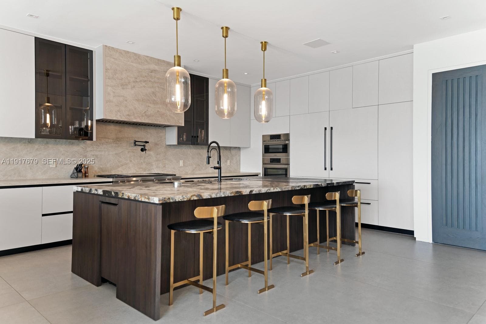 1379 N Venetian Way, Miami FL 33139 — 20