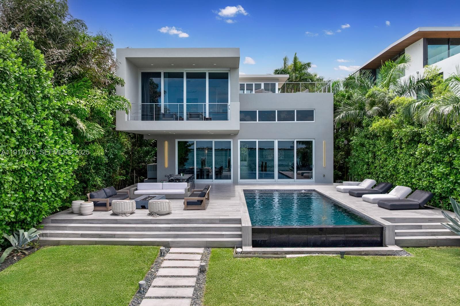 1379 N Venetian Way, Miami FL 33139 — 49