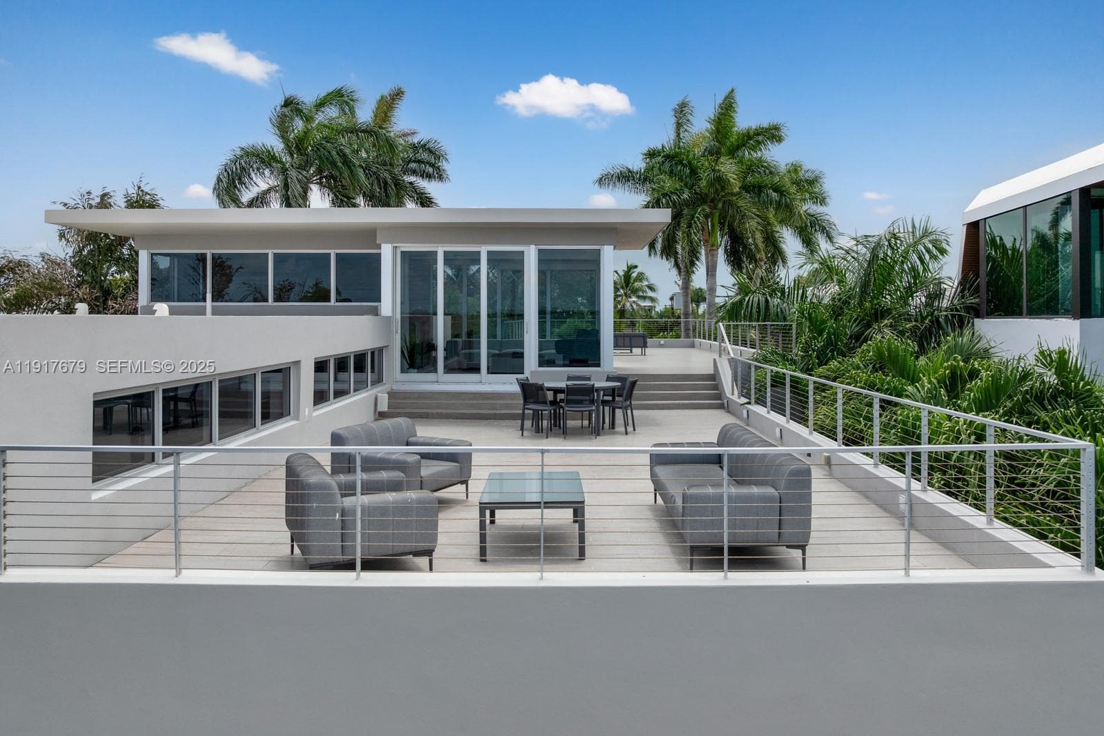 1379 N Venetian Way, Miami FL 33139 — 44