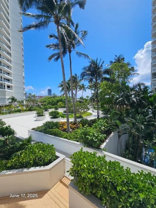 21050 Point Pl # 501, Aventura FL 33180 — 23