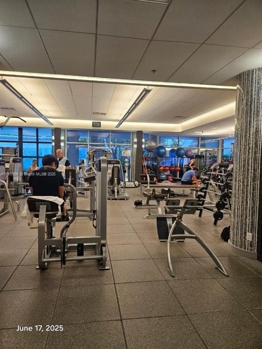 21050 Point Pl # 501, Aventura FL 33180 — 27