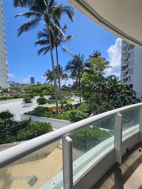 21050 Point Pl # 501, Aventura FL 33180 — 22