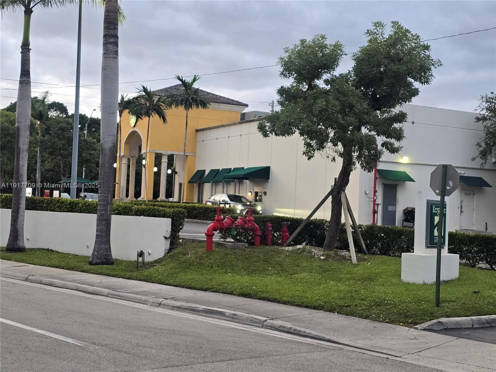13499 Biscayne Blvd, North Miami FL 33181 — 22
