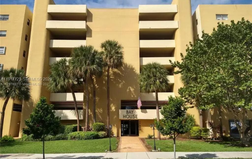 17878 N Bay Rd # 507, Sunny Isles Beach FL 33160 — 2