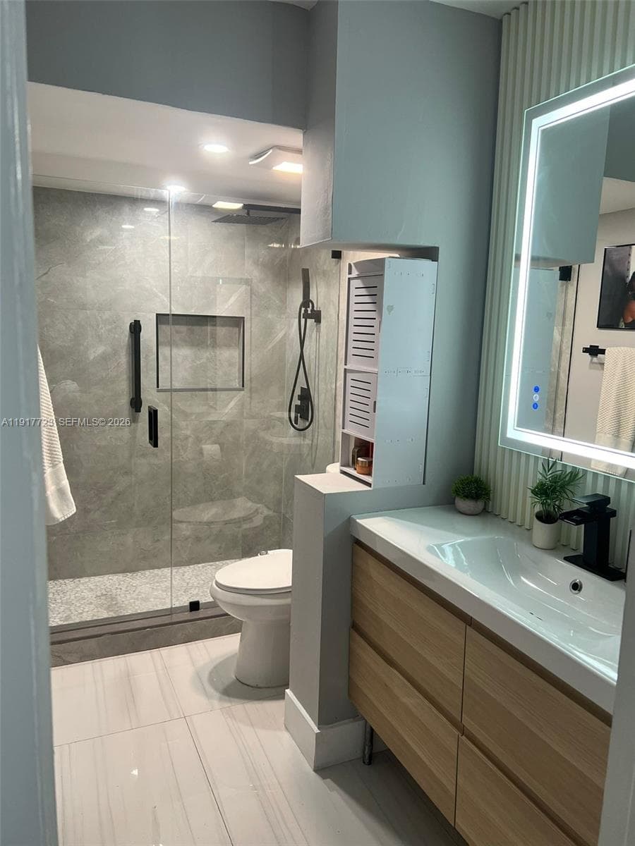 17878 N Bay Rd # 507, Sunny Isles Beach FL 33160 — 43