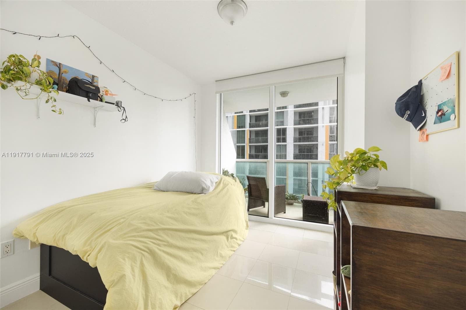 41 SE 5th St # 1210, Miami FL 33131 — 13