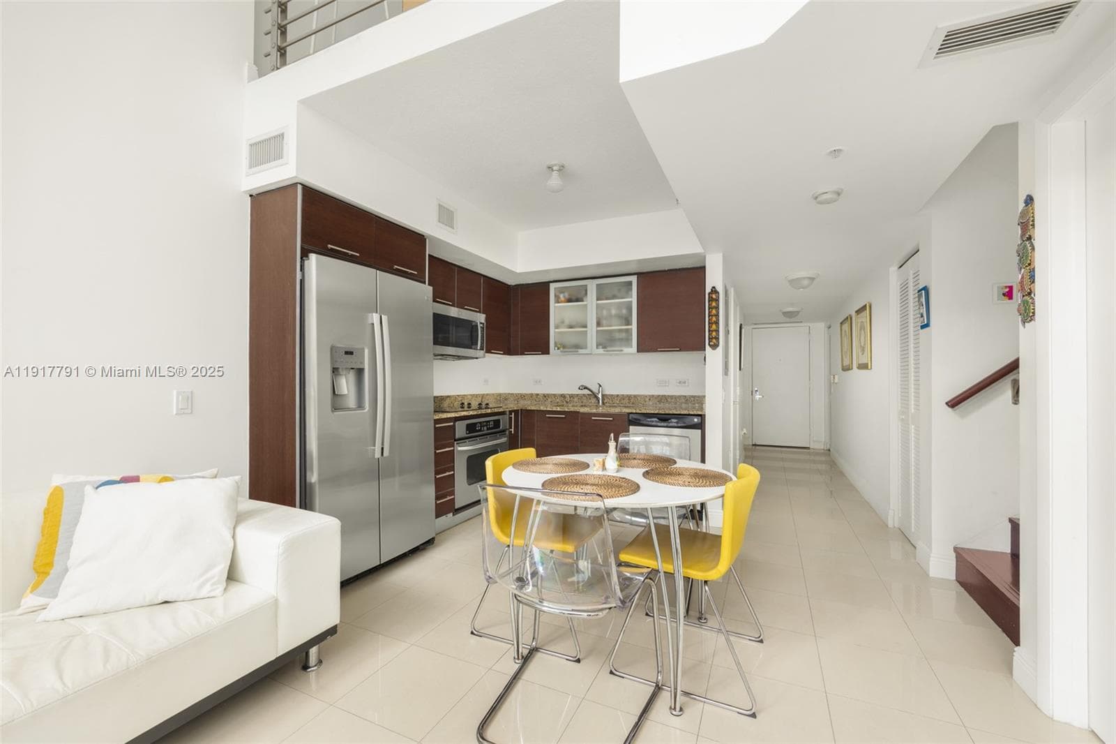 41 SE 5th St # 1210, Miami FL 33131 — 5