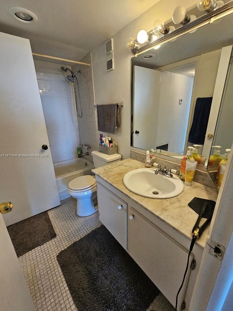 1200 NE Miami Gardens Dr # 605W, Miami FL 33179 — 21