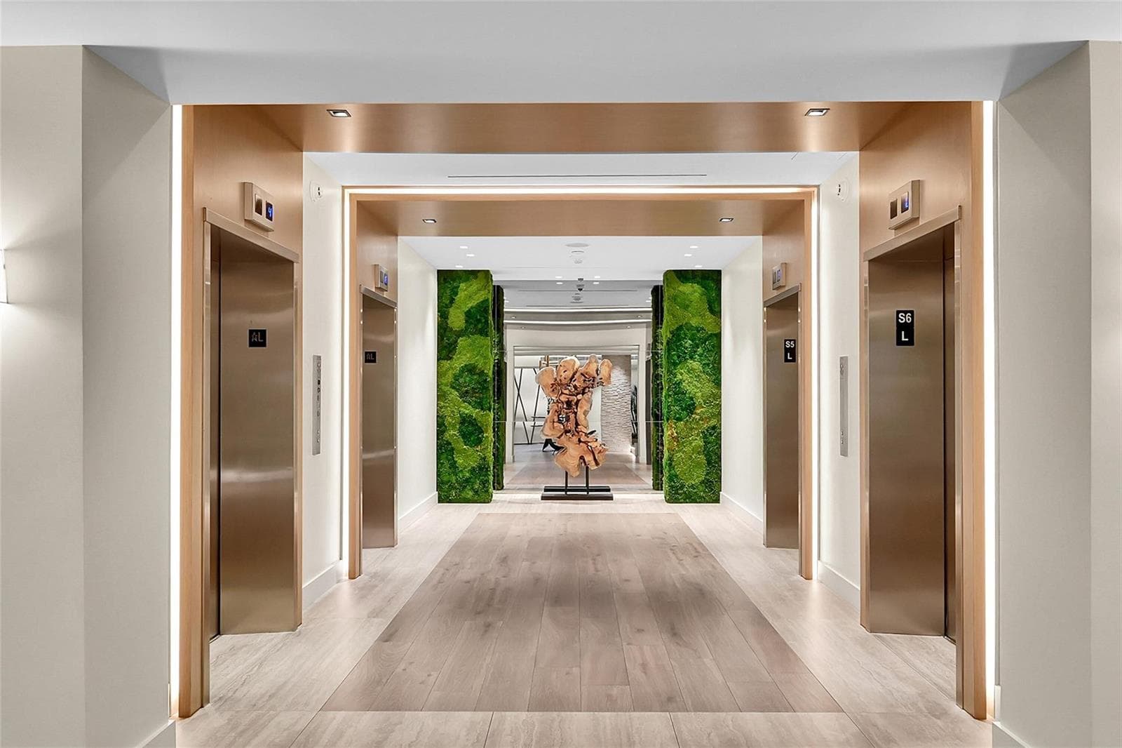 2301 Collins Avenue # 323, Miami Beach FL 33139 — 23