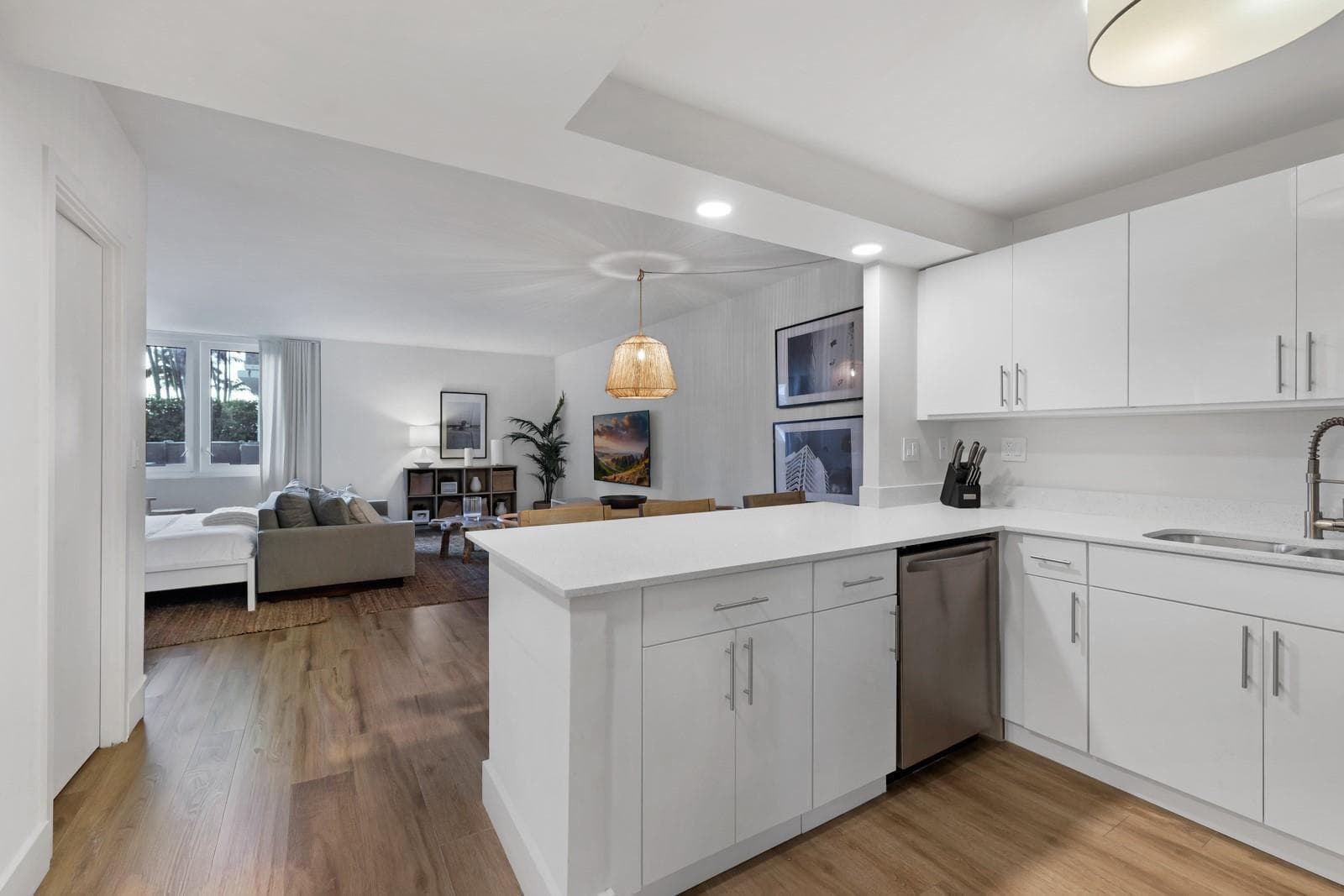 2301 Collins Avenue # 323, Miami Beach FL 33139 — 3