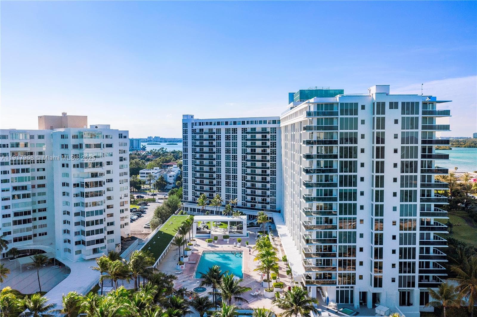 10275 Collins Ave # 1523, Bal Harbour FL 33154 — 34