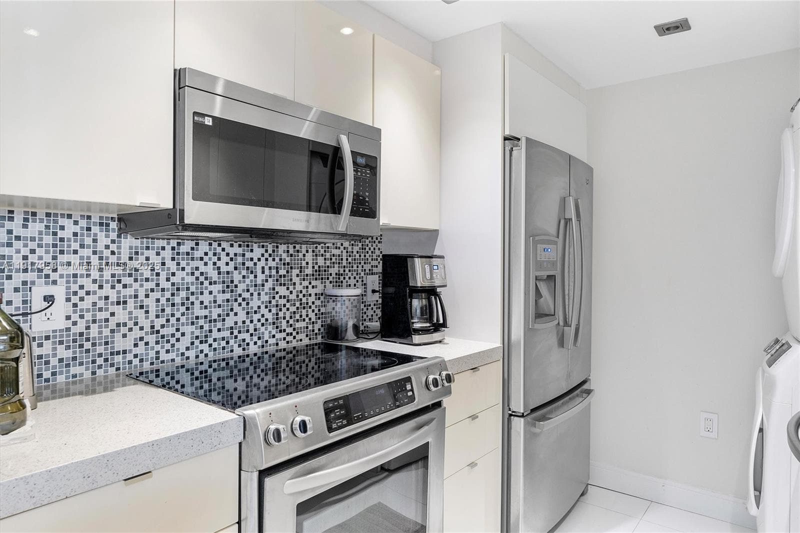 10275 Collins Ave # 1523, Bal Harbour FL 33154 — 11