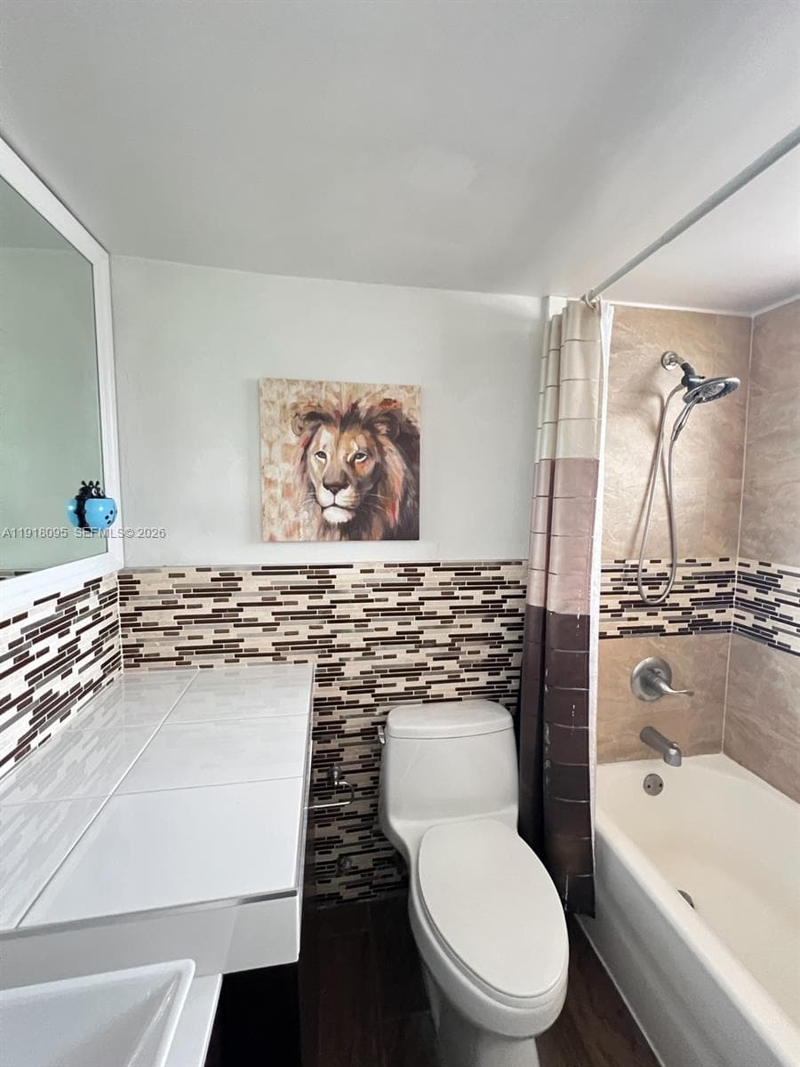 7904 West Dr # 111, North Bay Village FL 33141 — 6