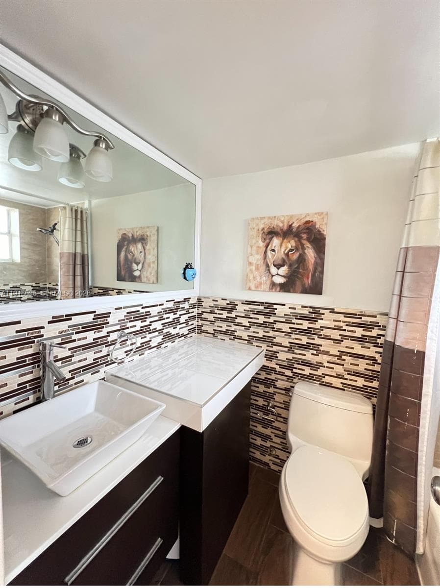 7904 West Dr # 111, North Bay Village FL 33141 — 5
