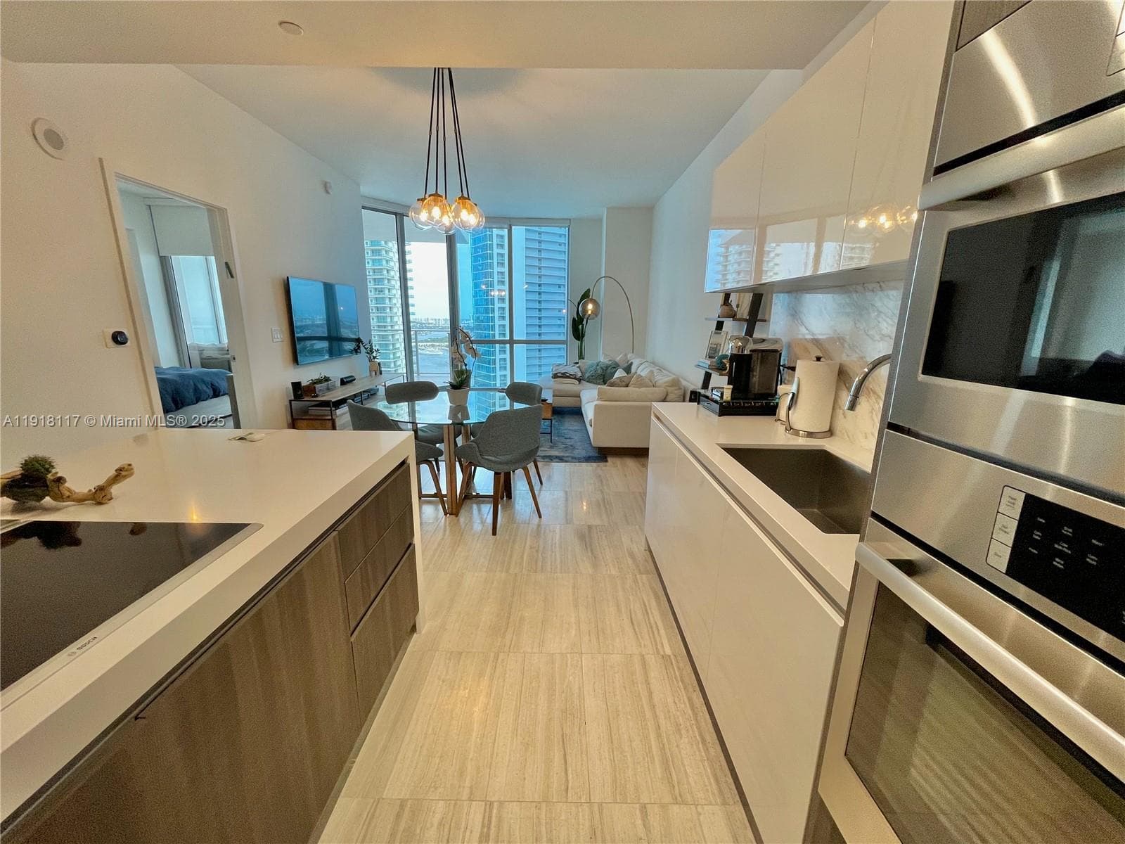 851 NE 1st Ave # 2605, Miami FL 33132 — 30