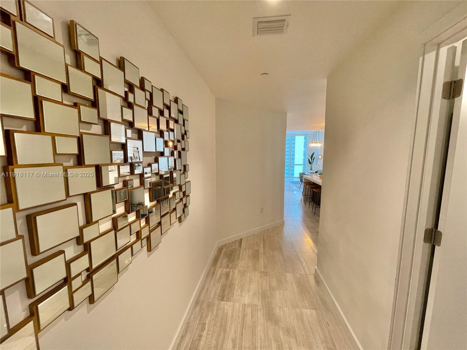 851 NE 1st Ave # 2605, Miami FL 33132 — 45