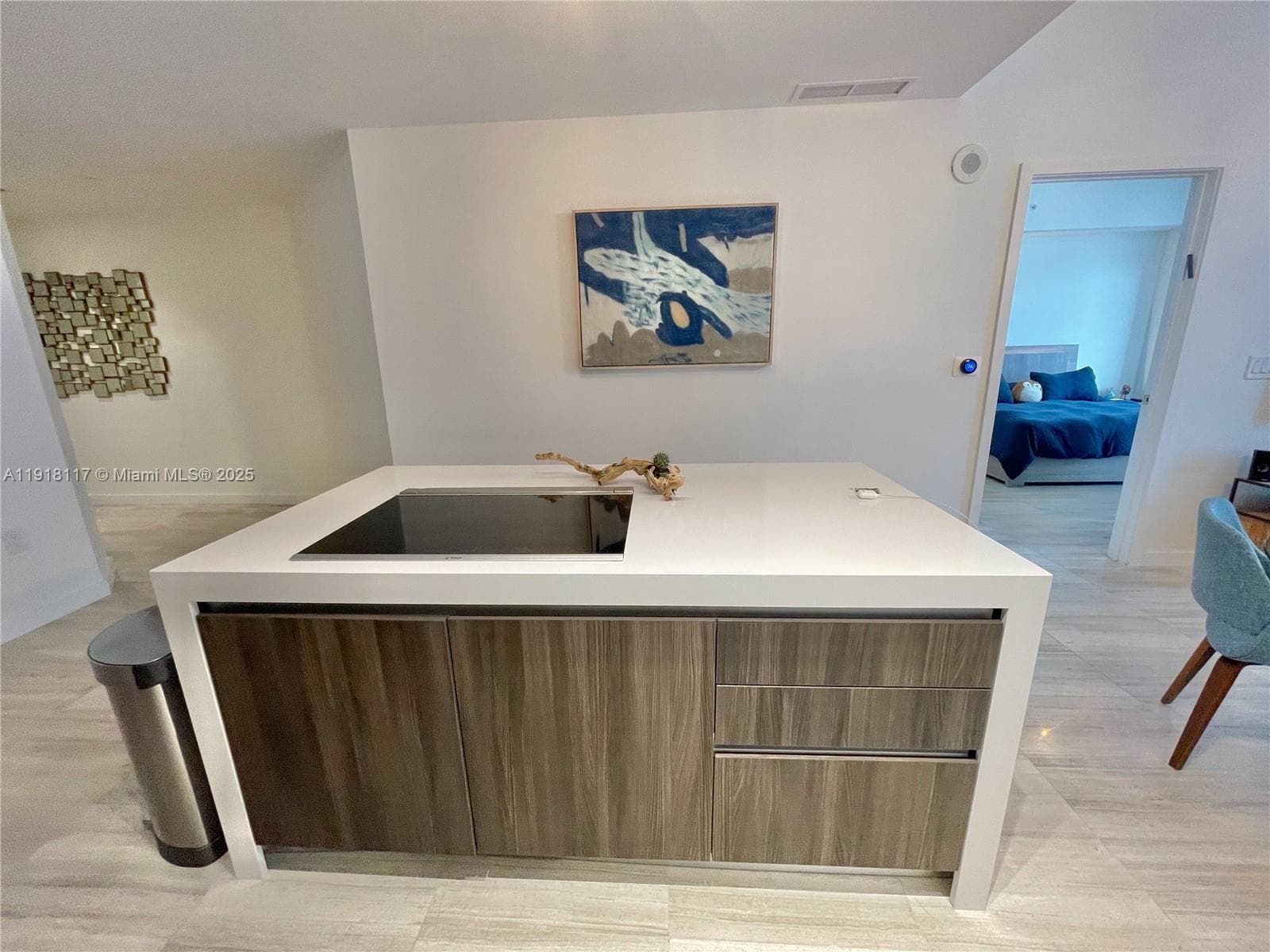 851 NE 1st Ave # 2605, Miami FL 33132 — 29