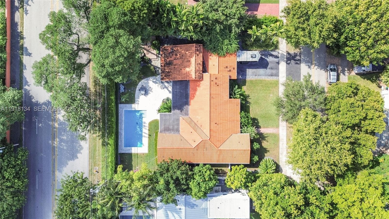 259 E Shore Dr, Miami FL 33133 — 3