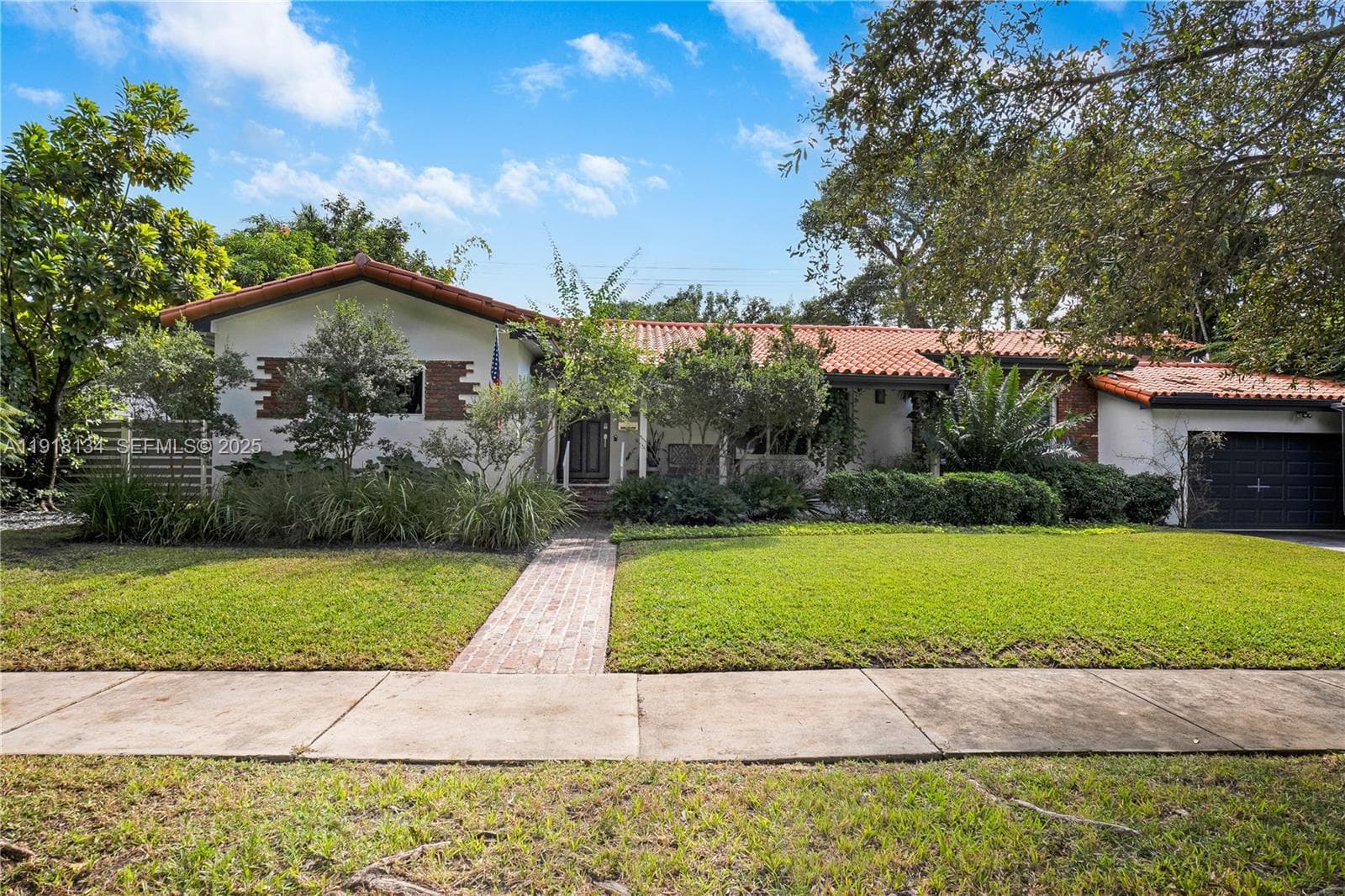 259 E Shore Dr, Miami FL 33133 — 28