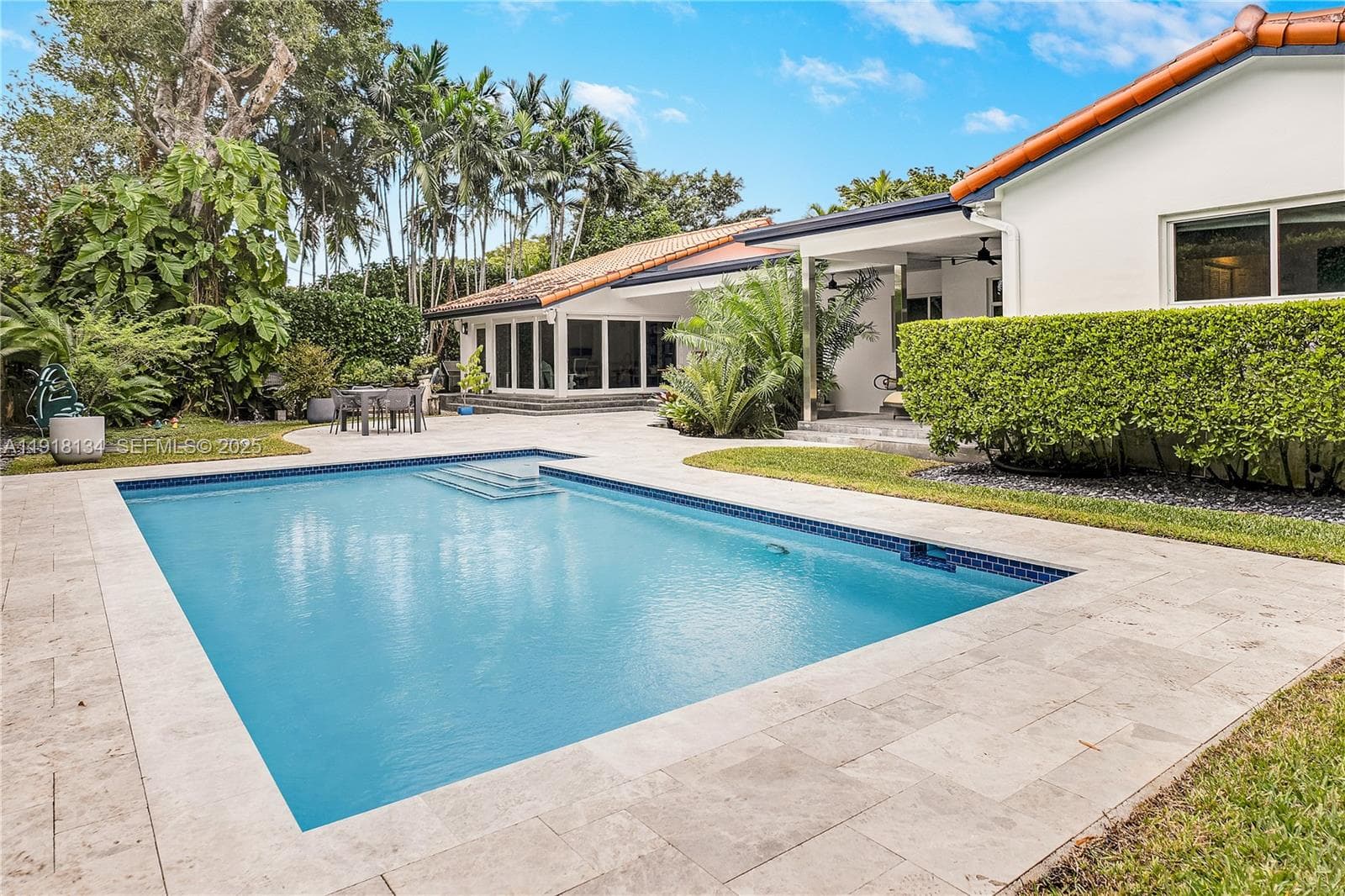 259 E Shore Dr, Miami FL 33133 — 14