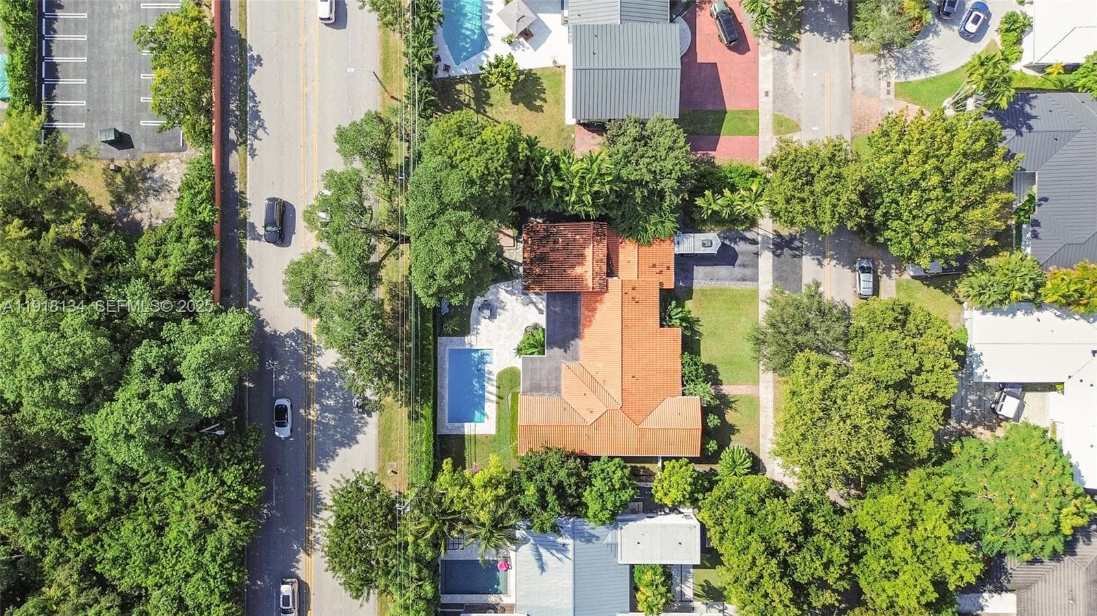 259 E Shore Dr, Miami FL 33133 — 39