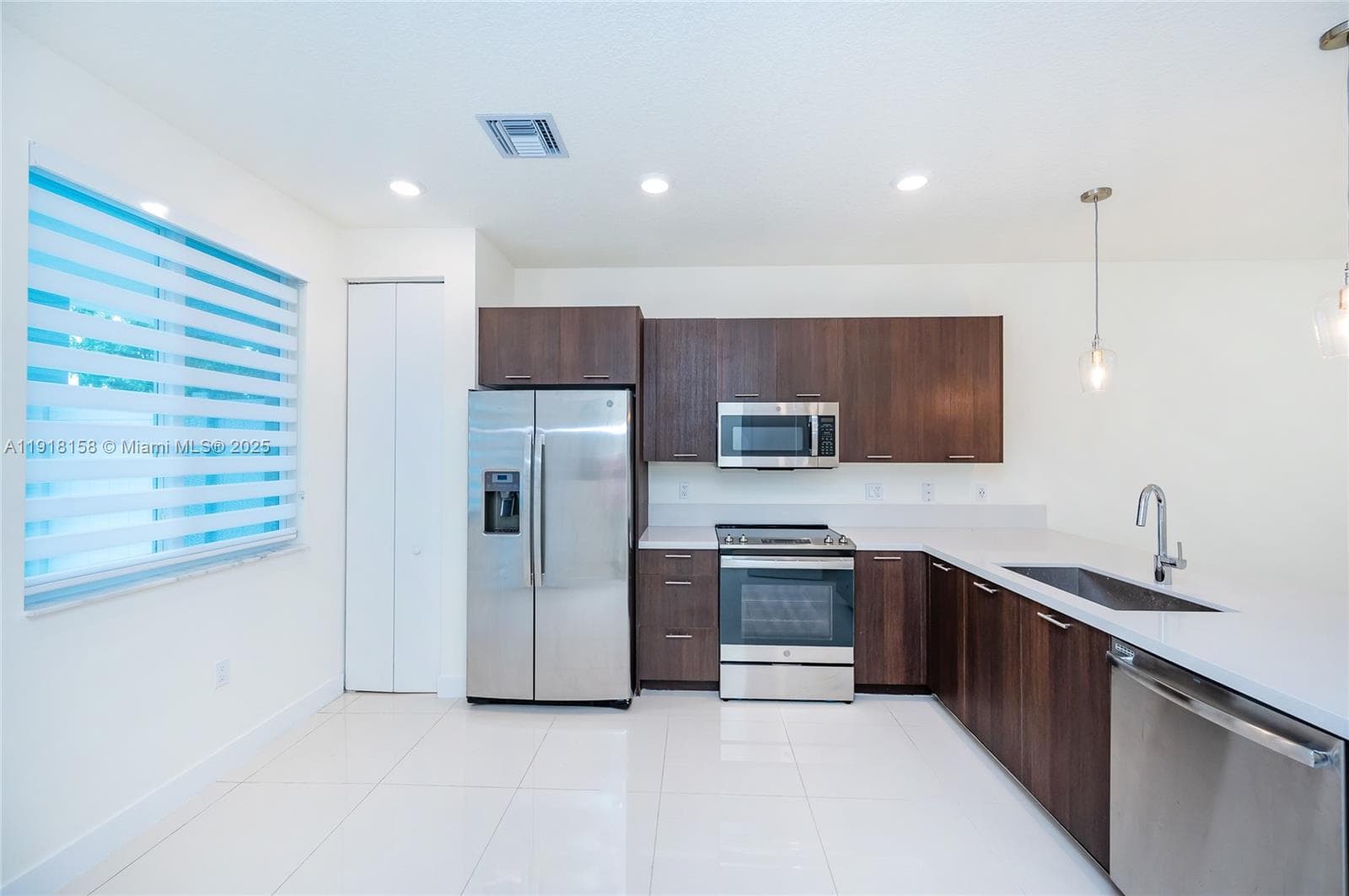 10290 NW 64th Ter # 103, Doral FL 33178 — 6