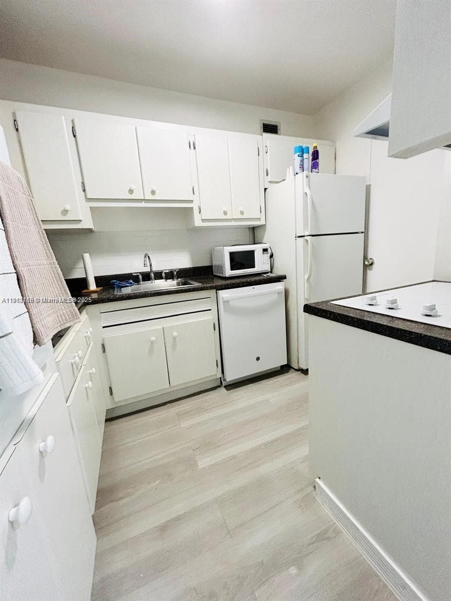100 Lincoln Rd # 535, Miami Beach FL 33139 — 3